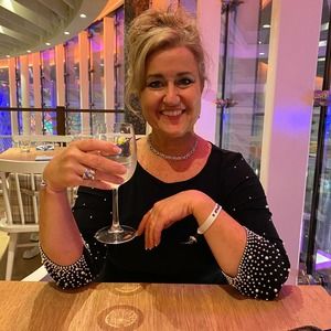 Meet your Posher, Marilyn